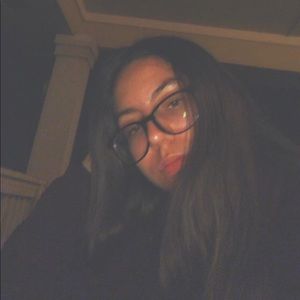 Meet your Posher, Abby